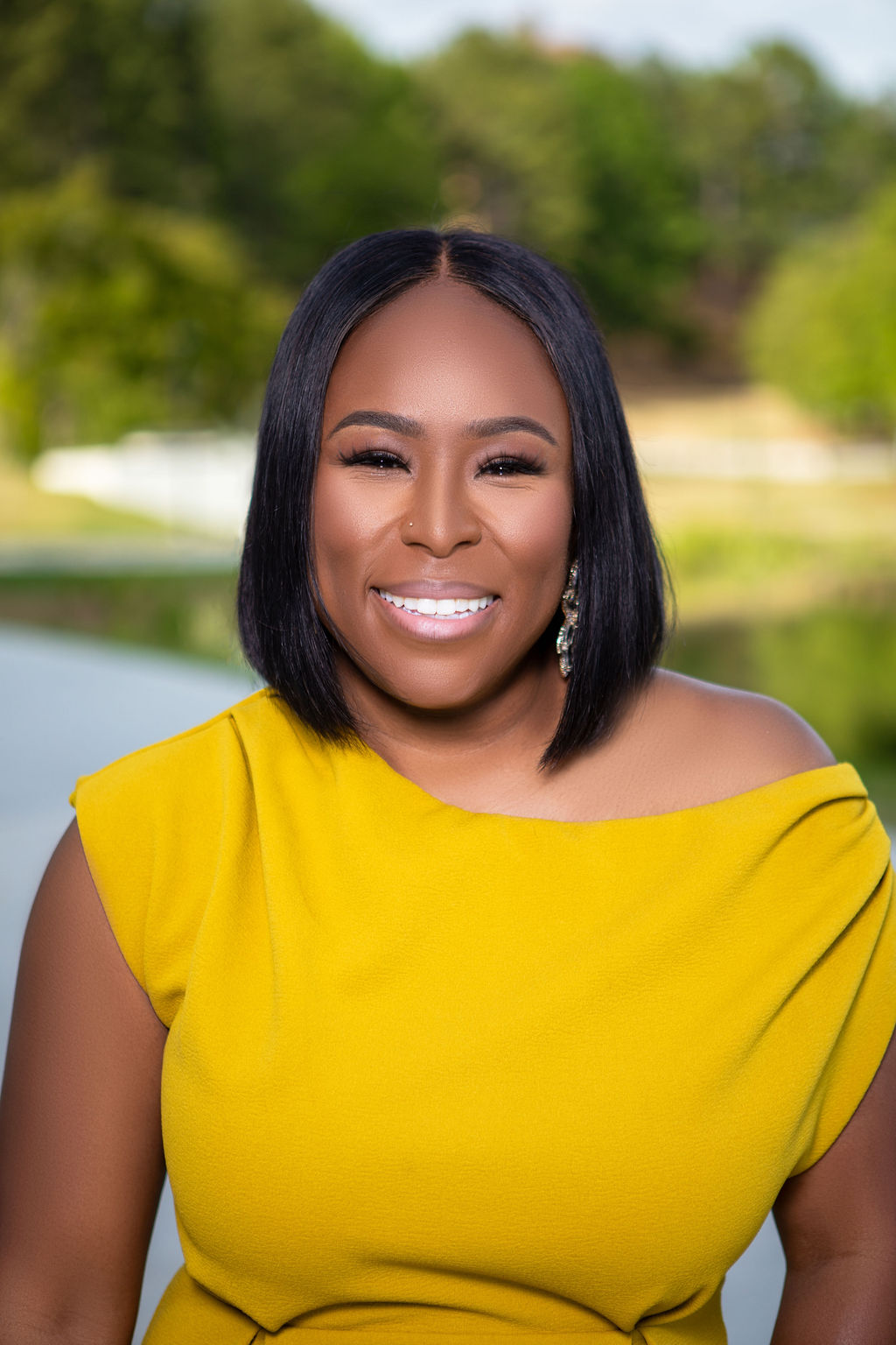 Rhonda Bush headshot